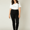 Yesta-Broek-7000008-Tessa-Yesta-240131140648.png Yesta Broek 7000008 Tessa